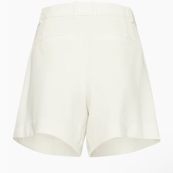 Babaton 7inch Pleated Shorts size 12 in espace *euc - Picture 2 of 5